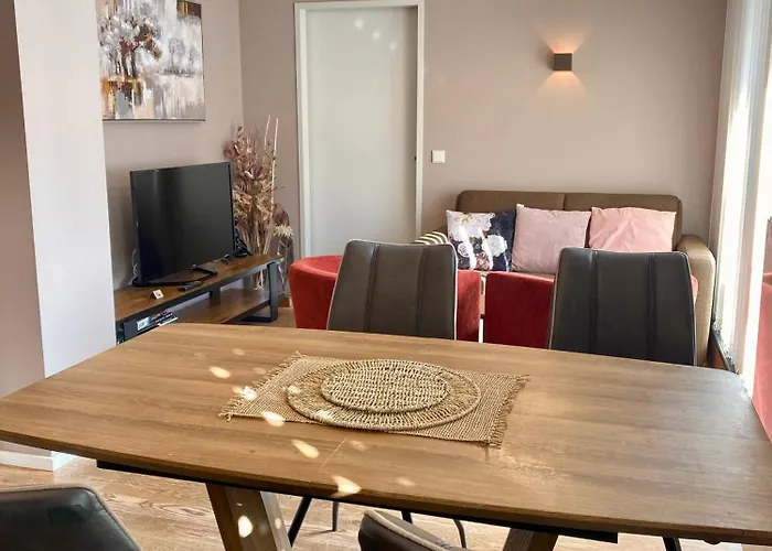 Gletscherblick By Jara * كابرون