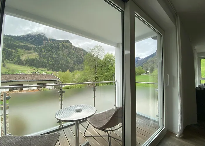 Gletscherblick By Jara * كابرون